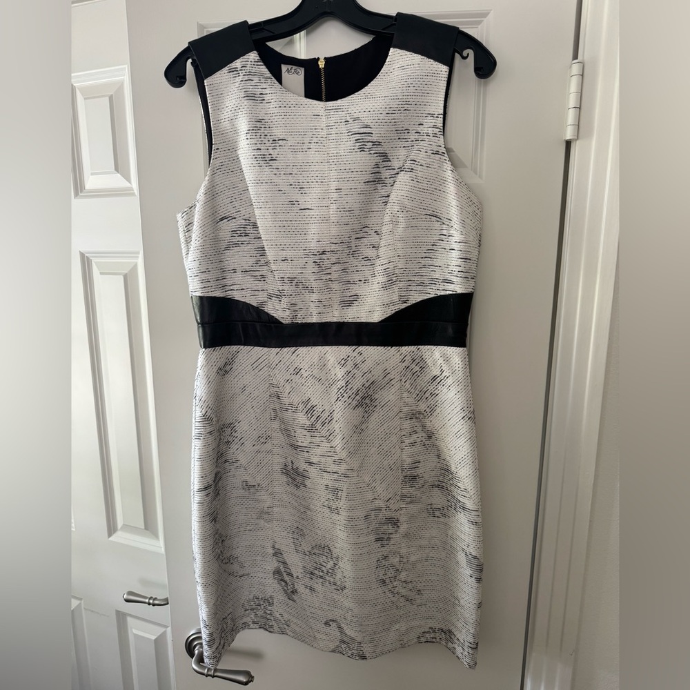 Ali Ro Size 10 Black & White Sleeveless Dress with Leather Trim